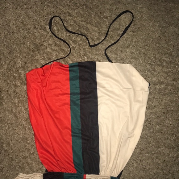 Spaghetti strapped open back jumpsuit - Picture 2 of 6